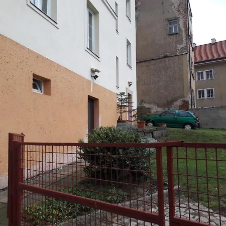 Apartman Eliska 公寓 布劳莫夫